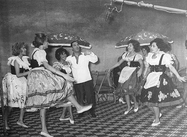 Musical show with the ballet of 'SAETA' Television of Montevideo